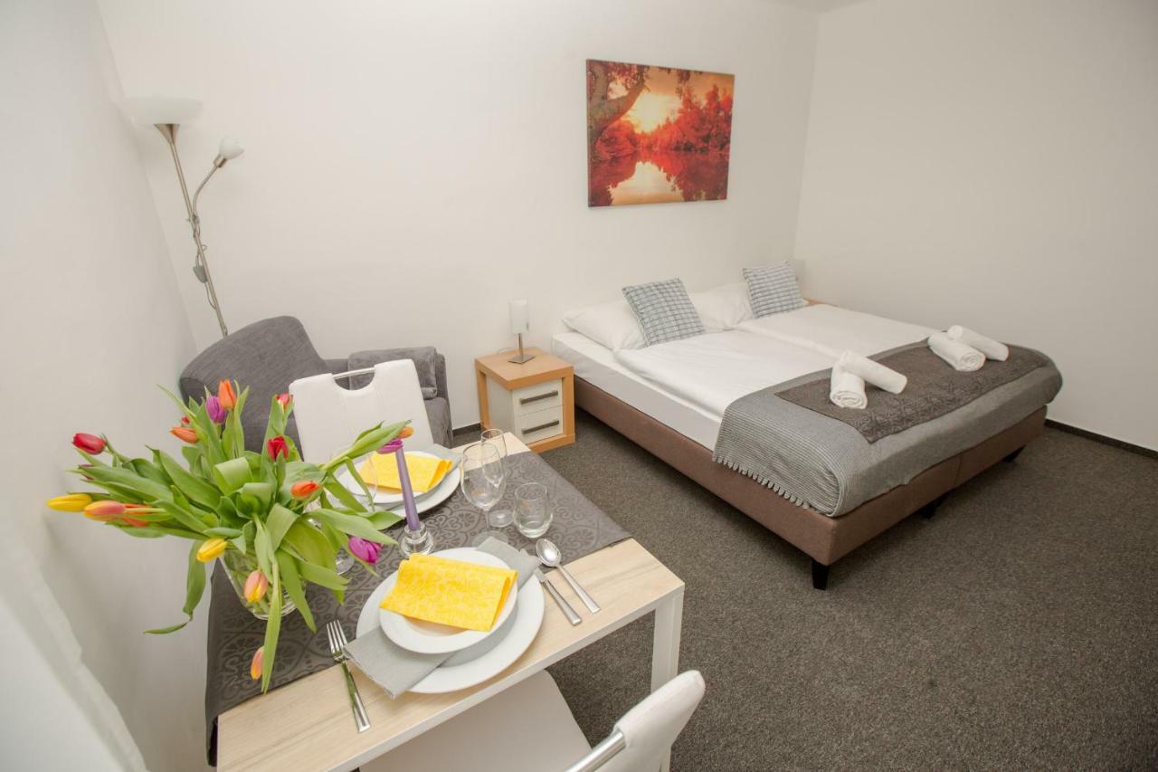 براتسيلافا Hotel Blue Apartment المظهر الخارجي الصورة