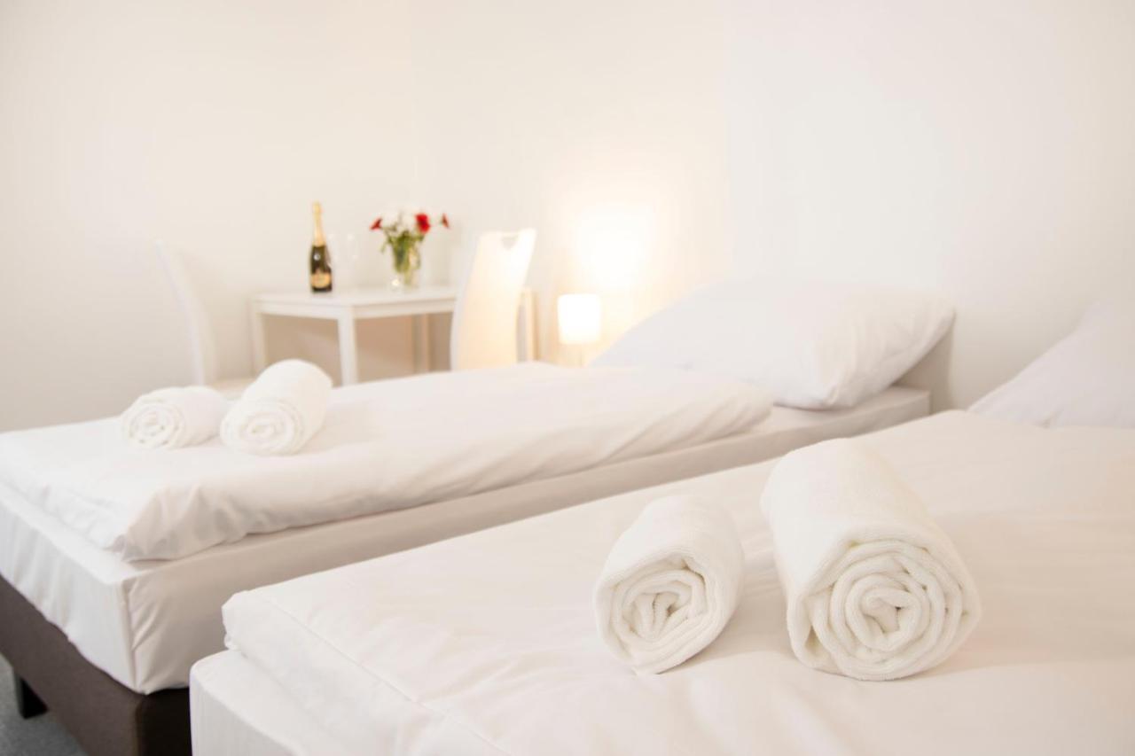 براتسيلافا Hotel Blue Apartment المظهر الخارجي الصورة